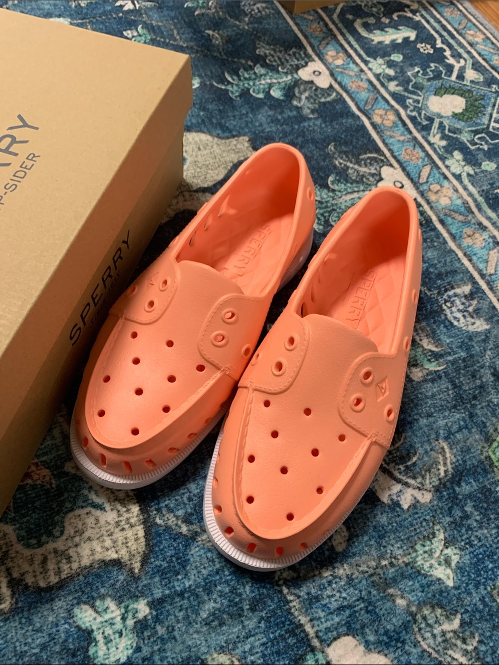 Sperry lake float slip on shoes peach new 7